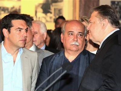 Για «παραχάραξη της Ιστορίας» κατηγορεί τον Τσίπρα το ΠΑΣΟΚ