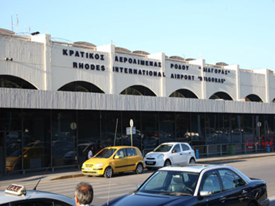 Προβληματισμός για τις αεροπορικές αφίξεις στη Ρόδο
