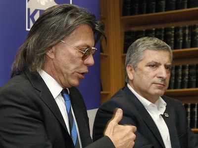 Ψινάκης-Πατούλης καλούν τους πολίτες σε διαμαρτυρία για τα γλυπτά του Παρθενώνα