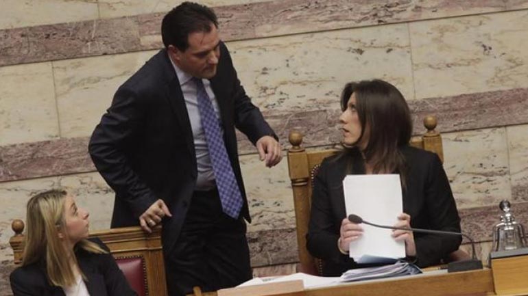 Κόντρα Ζωής-Άδωνι για Μανωλίδου και το κανάλι της Βουλής