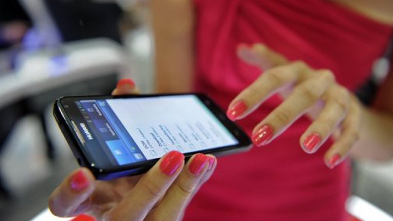 Βίαζαν 26χρονη υπό την απειλή διαρροής φωτογραφιών στο διαδίκτυο