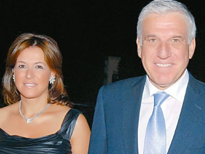 Η εισαγγελέας δείχνει το εδώλιο για το ζεύγος Παπαντωνίου