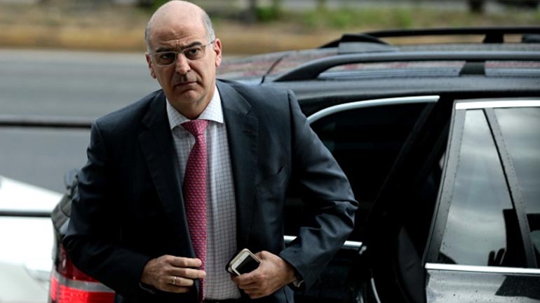 Θέμα ηγεσίας στη ΝΔ έθεσε εμμέσως o Δένδιας