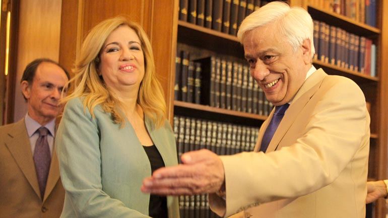 Παυλόπουλος προς Γεννηματά: Ανάγκη να υπάρξει εθνικό αρραγές μέτωπο