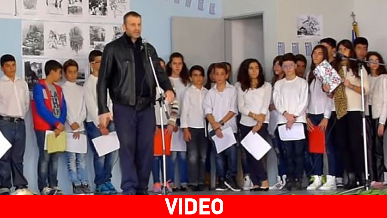 Γκλέτσος ενώπιον μαθητών: Οι δανειστές, οι τοκογλύφοι να πάνε να γαμ@@