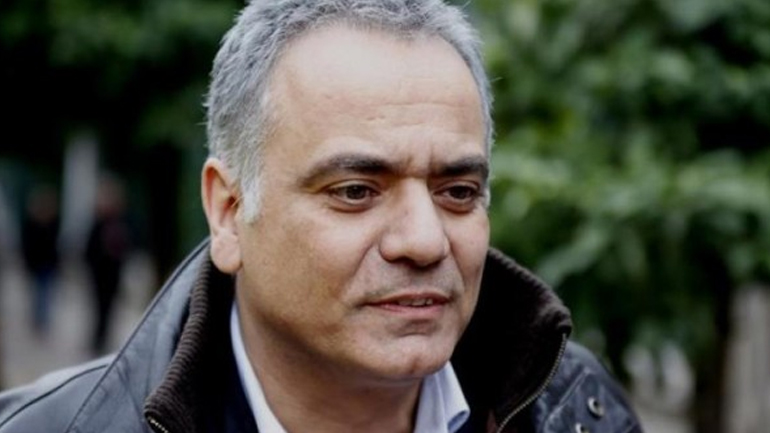 Άγνωστοι επιτέθηκαν στον Σκουρλέτη στα Εξάρχεια