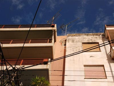 Aιγιαλεία: 75 κτίρια κρίθηκαν προσωρινά ως μη κατοικήσιμα