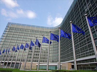 Koμισιόν: Ανάπτυξη 2,9% το 2015 και 3,7% το 2016 προβλέπει για την Ελλάδα