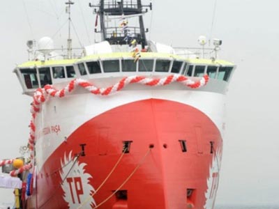 Συνοδευτικό σκάφος του τουρκικού Μπαρμπαρός προσέκρουσε σε ξέρα