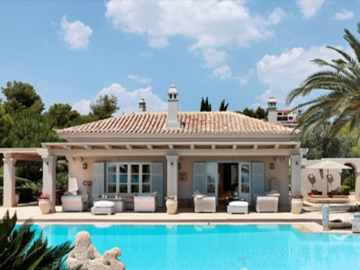 Ξένοι αγοραστές ενδιαφέρονται για εξοχικά στην Ελλάδα