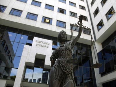 «Όχι» στο σχέδιο Σταϊκούρα – Αθανασίου για το νέο πλαφόν ελέγχων δαπανών