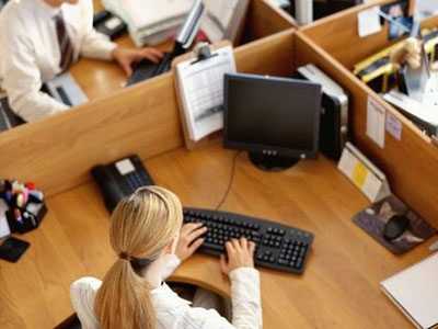 Δημόσιοι υπάλληλοι με μπόνους έως 2.000 ευρώ τον μήνα!