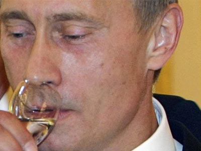 Πούτιν: Πλαφόν στην τιμή της βότκας…