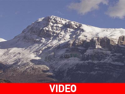 Στα λευκά οι βουνοκορφές του Ζαγορίου