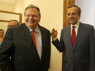 Επαφές Σαμαρά – Βενιζέλου με την τρόικα