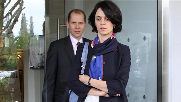 Τρόικα: «Πάρτε πίσω προσλήψεις, ρυθμίσεις χρεών»