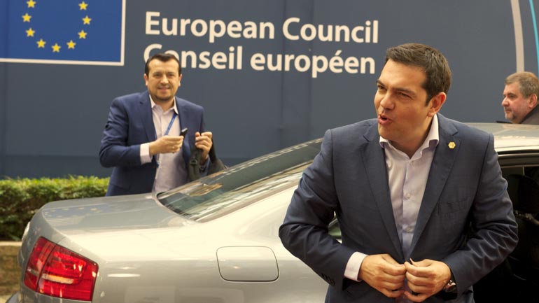 Eπιστρέφει Αθήνα ο Τσίπρας και συγκαλεί κυβερνητικό συμβούλιο