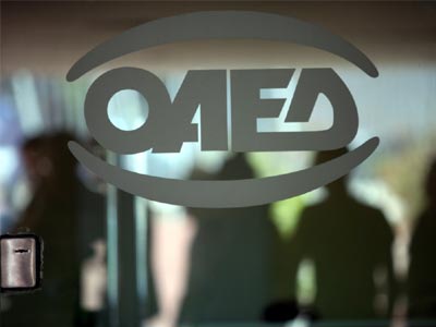 Εκτός αγοράς εργασίας βρίσκονται 2 στους 3 νέους