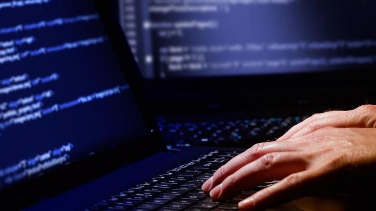 Συνελήφθη περιβόητος Μολδαβός χάκερ που αναζητούσαν οι ΗΠΑ