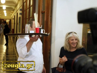 Τσουχτερό πρόστιμο στον καφετζή της Βουλής