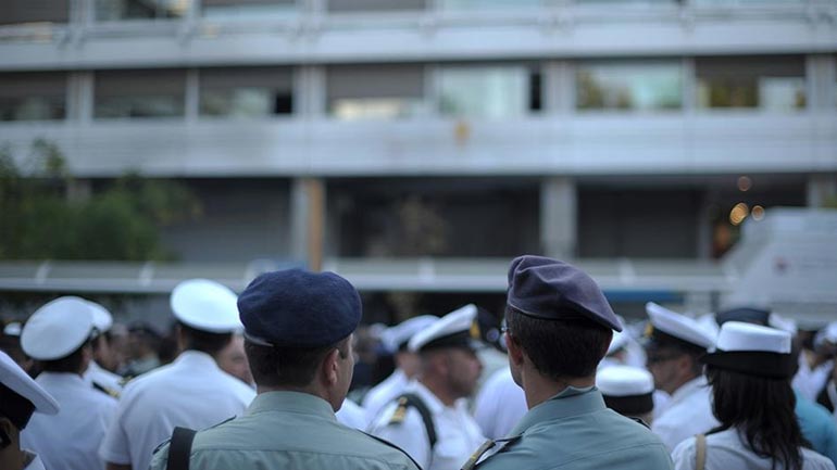 Το σχέδιο για τα αναδρομικά των ενστόλων