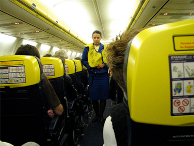 ΓΣΕΕ για Ryanair: Πληρώνεις για να πληρωθείς