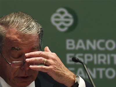 Συνελήφθη πρώην τραπεζικό στέλεχος για ξέπλυμα χρήματος και φοροδιαφυγή