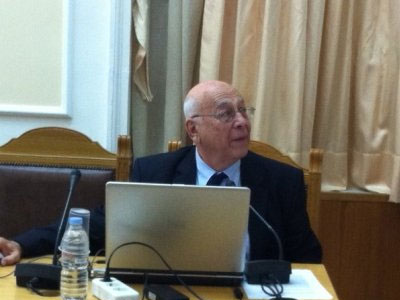 «Καθυστερεί ο υπουργός για τα πετρέλαια»