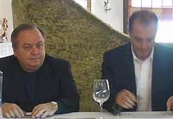 ΦΩΤΟ: Καραμπέρης με τον Κ. Βελόπουλο