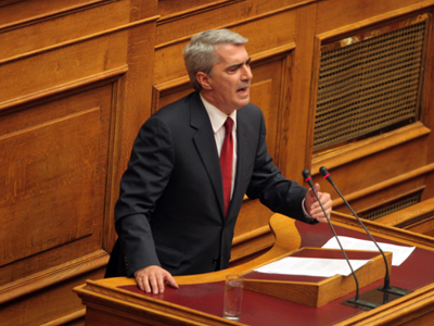 «Η κυβέρνηση δεν θα πέσει με συζητήσεις στο Κοινοβούλιο»