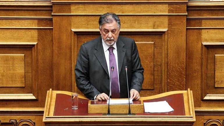 Bολές Πανούση κατά Κωνσταντοπούλου