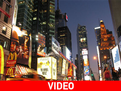 Άρωμα Ελλάδας στην… Times Square Άρωμα Ελλάδας στην… Times Square