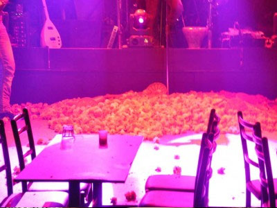 Το ΙΚΑ πήγε μπουζούκια