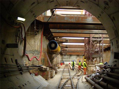 Θεσσαλονίκη: Να μην επικυρωθούν οι ομαδικές απολύσεις στο μετρό