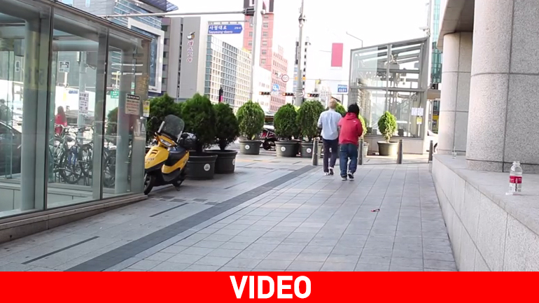 Αν σου πέσει το πορτοφόλι στη Ν. Κορέα… Αν σου πέσει το πορτοφόλι στη Ν. Κορέα…