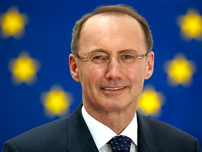 Καταφθάνει ο «ελεγκτής» της τρόικας στην Αθήνα