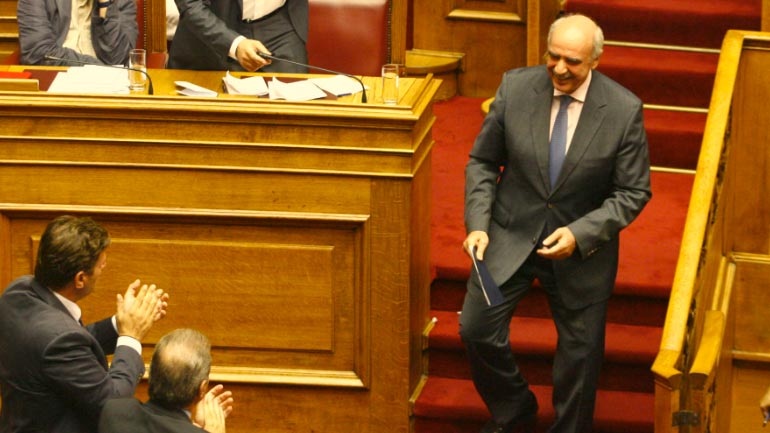 48 βουλευτές της ΝΔ ζητούν την παραμονή Μεϊμαράκη