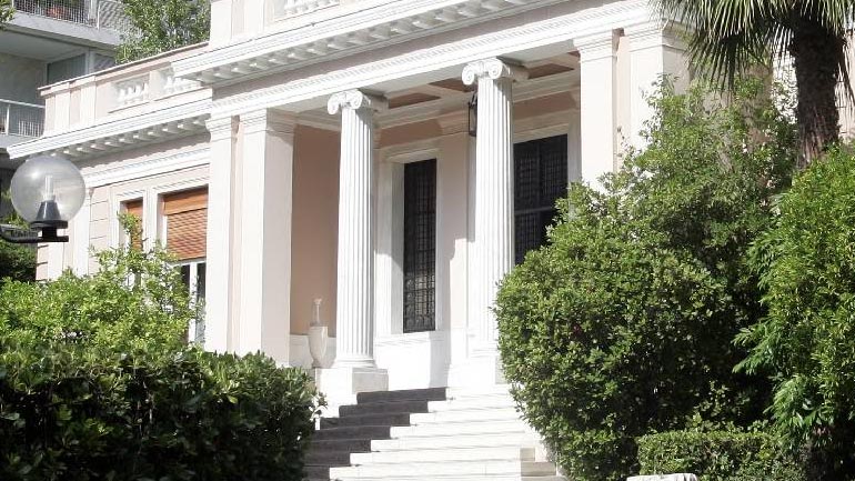 Μαξίμου: Αναδιοργάνωση διαπραγμάτευσης-Βαρουφάκης σε… επίβλεψη