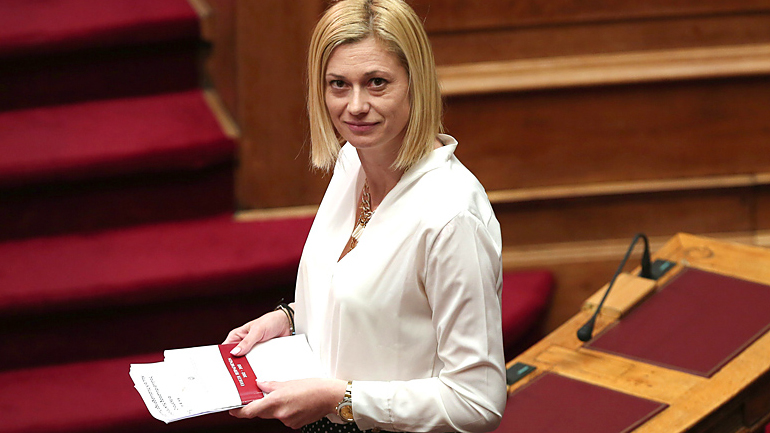 Aπό τη Βουλή, στο Υπουργείο Περιβάλλοντος και οι καταδύσεις με πρώην ΟΥΚάδες!