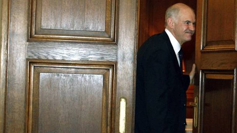Ο Παπανδρέου μετακομίζει σε μικρότερο γραφείο στη Βουλή