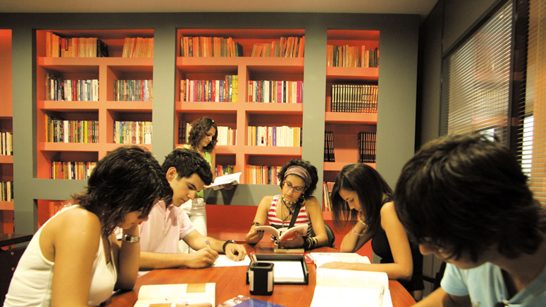 Μέχρι το τέλος Νοεμβρίου οι αποφάσεις για τον ΦΠΑ στην εκπαίδευση