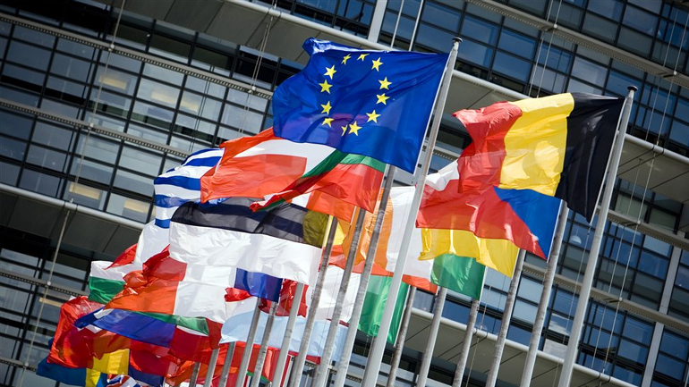 Κομισιόν: Η Ελλάδα θα λάβει τη δόση των 2 δισ. ευρώ