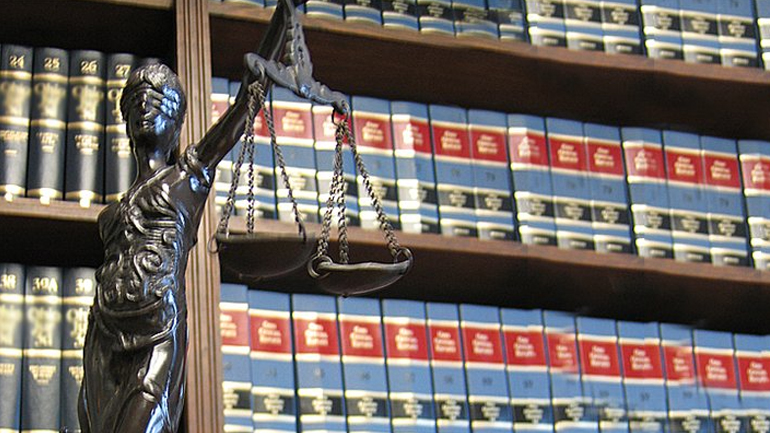 Σύλλογος Συμβολαιογράφων Εφετείου Θεσσαλονίκης: «Οδηγούμαστε σε κλείσιμο»