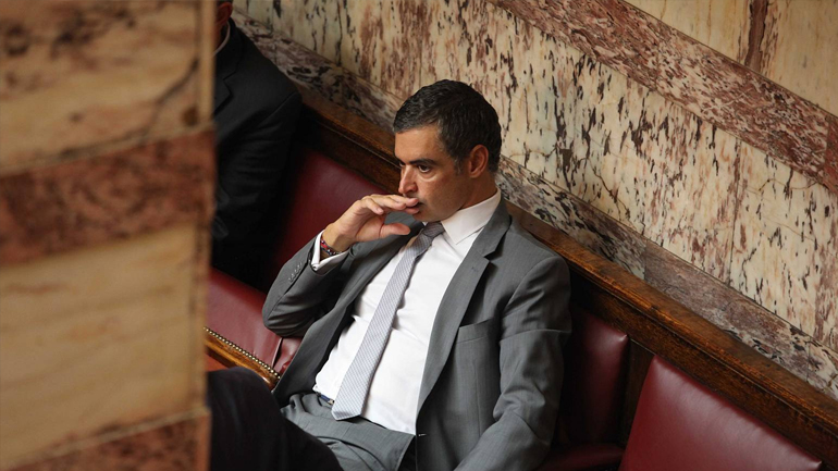 Η αποχή από την πολιτική, το ΝΑΤΟ και οι σκέψεις για επιχειρηματικό άνοιγμα