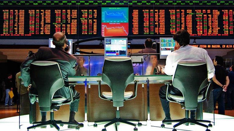 Ισχυρές πιέσεις στις αγορές λόγω Ελλάδας