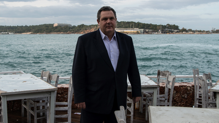 Σε ψαροταβέρνα στον Πειραιά ο Καμμένος