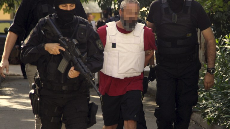 Ποινική δίωξη σε βάρος του Πετρακάκου και των συλληφθέντων