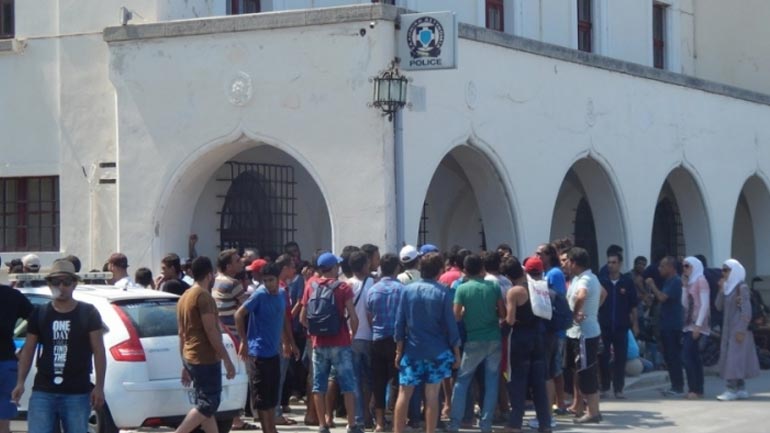 Κως: SOS για την εγκατάσταση των μεταναστών σε πλοίο