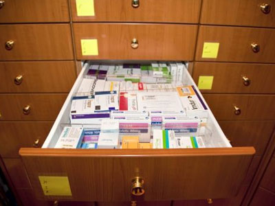 Διαμαρτυρία για τα γενόσημα στο Σύνταγμα