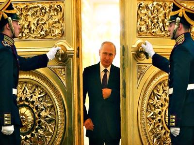 O Πούτιν «έκοψε» τις διακοπές των υπουργών